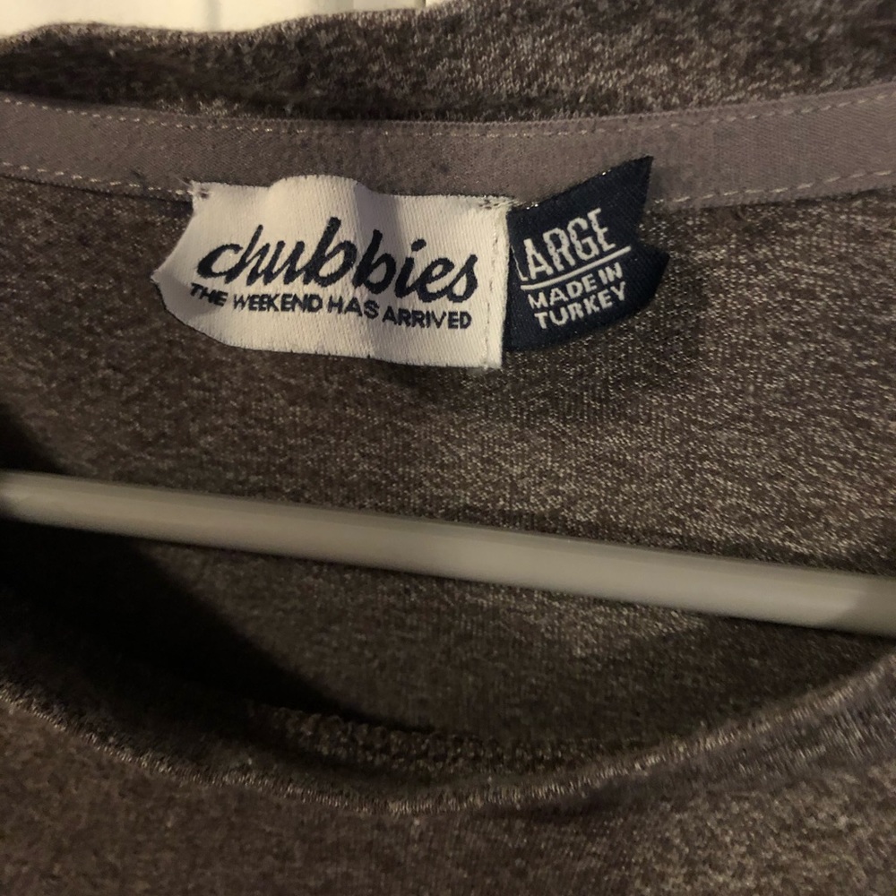 Basic gray chubbies shirt